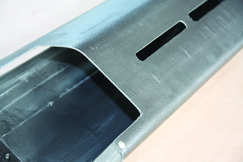 CFRT闆(pǎn)：玻纖增強熱(re)塑性複合材(cai)料在軌道交(jiāo)通的應用